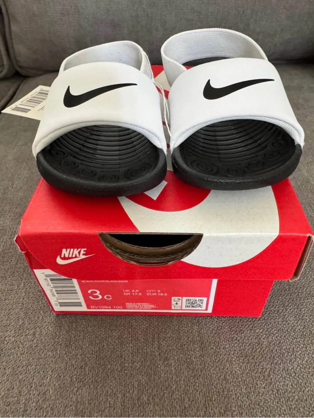 NEW! Nike Kids White and Black Slide Sandals